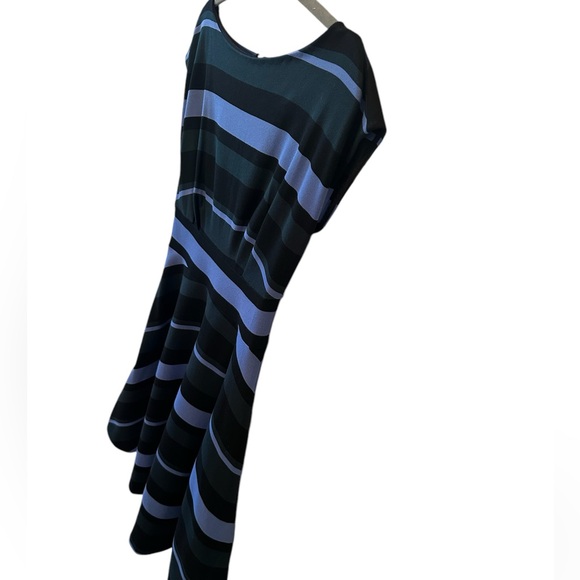 Kate Spade Ponte Fiorella Striped Dress. Size Small - Picture 5 of 13